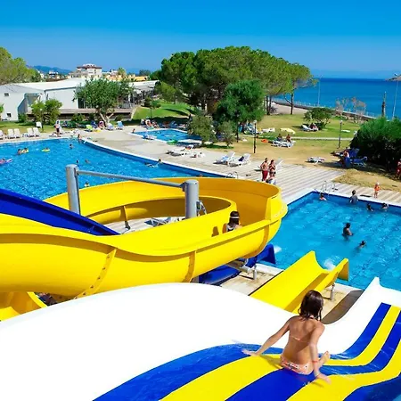 Gumuldur Resort リゾート グムルドゥル