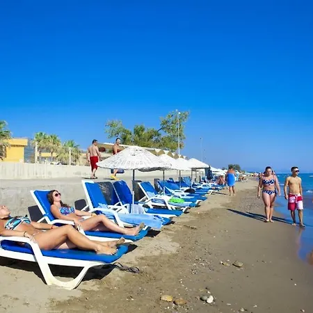 Θέρετρο Gumuldur Resort *